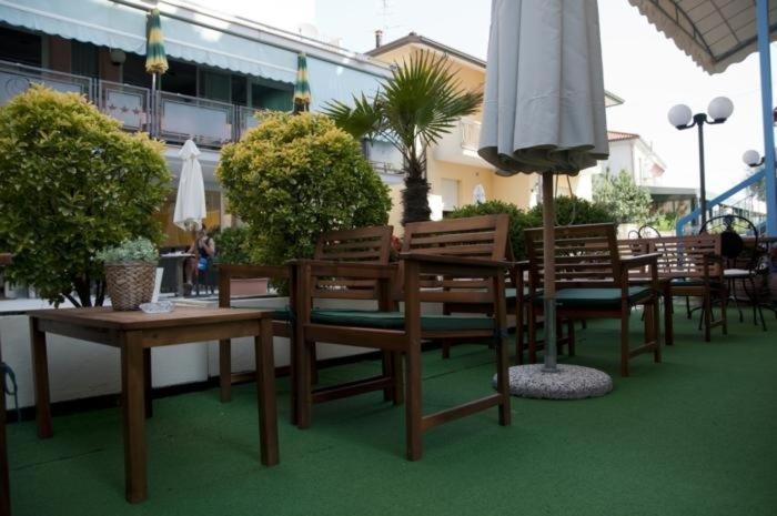 Hotel Jasmine Beach Rimini Exteriér fotografie