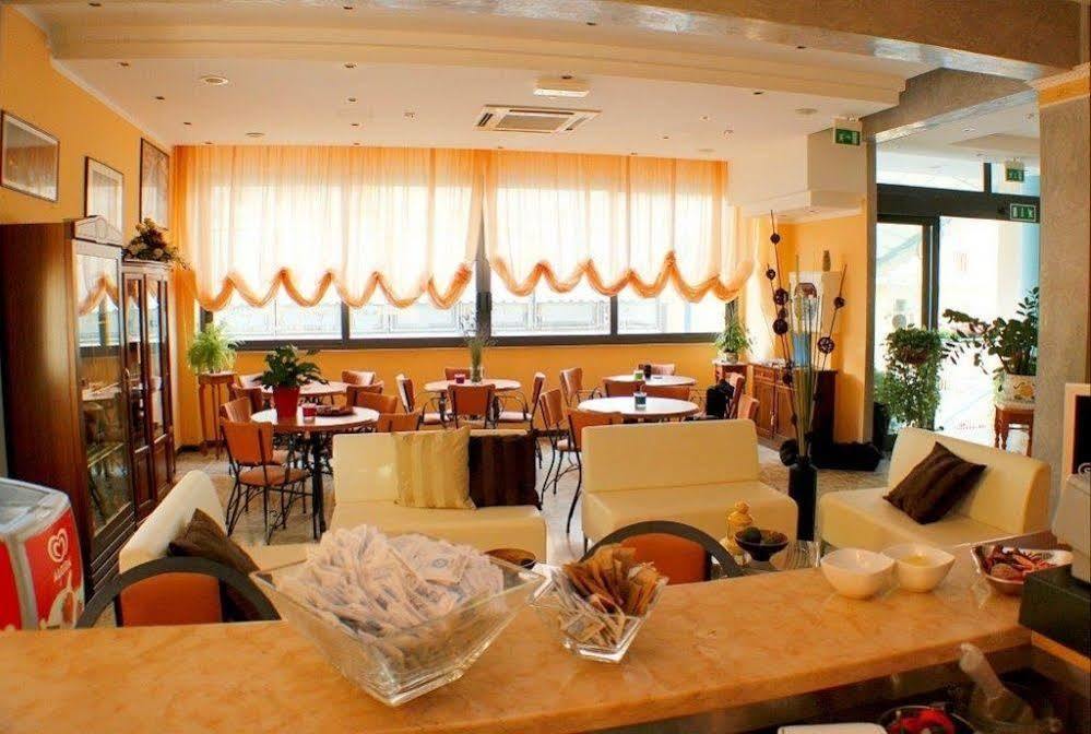 Hotel Jasmine Beach Rimini Exteriér fotografie